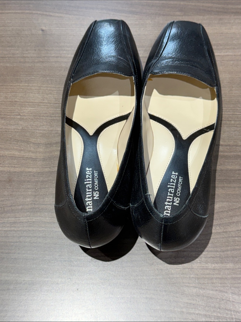 Naturalizer Black Leather Loafers - Picture 4 of 7